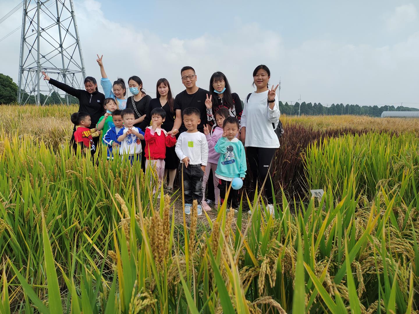 f45cdc04b02545469568c5d99bd1cde9.jpg