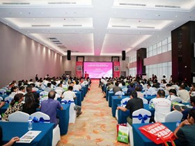 我院‘东方丽人’草莓新品种获第三届长丰草莓产业展览会优质种苗擂台赛金奖