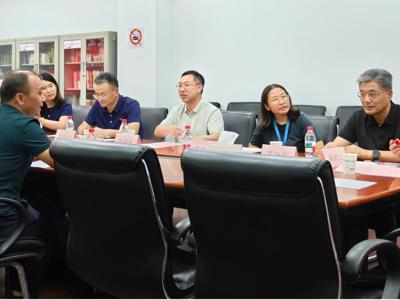 国家桃产业技术体系桃园杂草管控岗位专家来沪交流指导