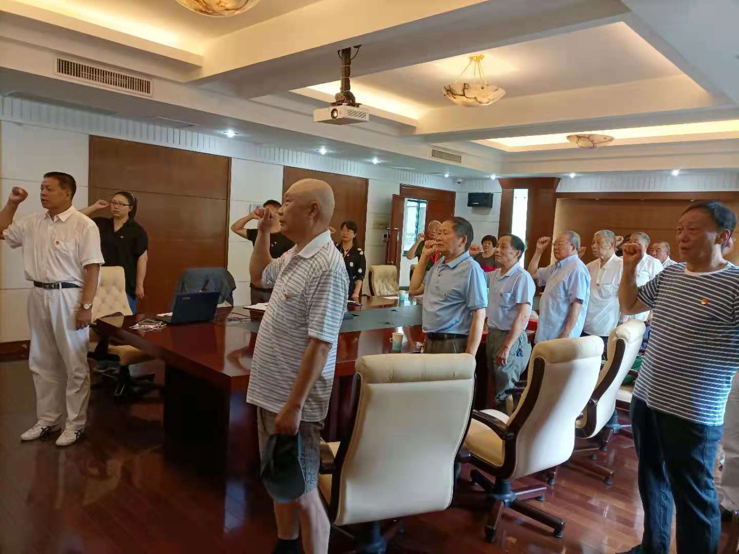 9cb242670d7349758bf3001da16f1631.jpg 9cb242670d7349758bf3001da16f1631.jpg