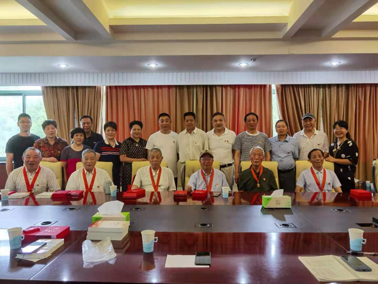 db8da83ea84c4fbdbf6b803cdbb2d0f7.jpg db8da83ea84c4fbdbf6b803cdbb2d0f7.jpg