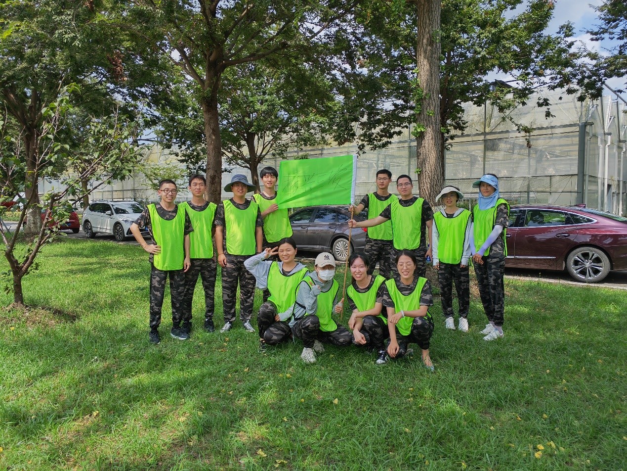 6c18dd245cf24df9a87ceee01646a0c0.jpg