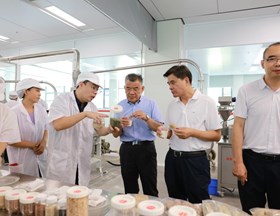院党委书记、院长蔡友铭一行赴湖南省农业科学院调研