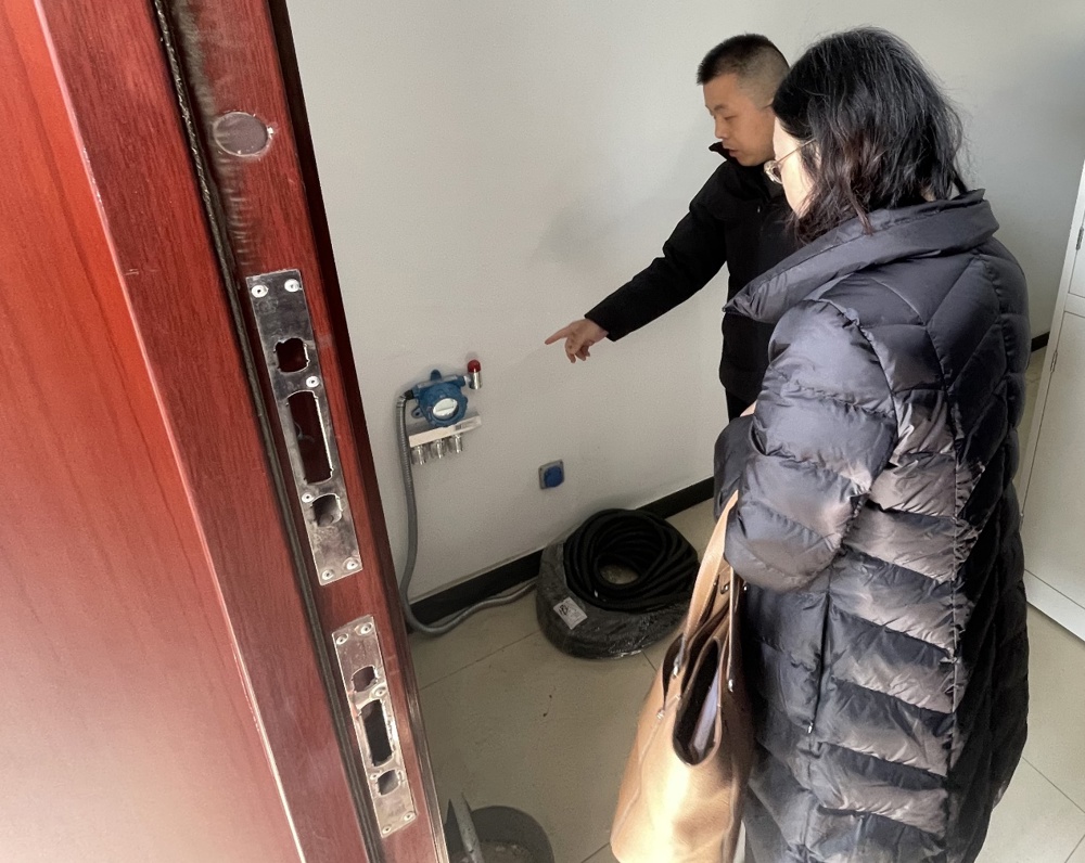 7f639b1d895af872bd44721451d77281