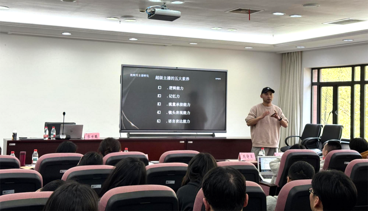 6b4a13eb2259b07e6926f60ea92db78e