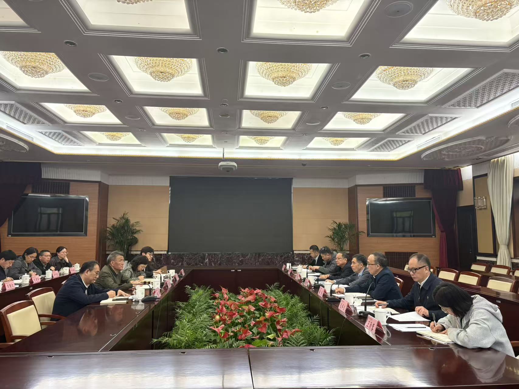 e9e95c4d240761632115f15deb5f9ace