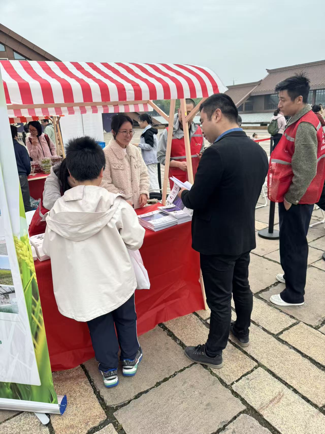 0afc379d4102362329dcdafad13eec43