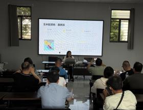 【先行区共建】我院作物所玉米中心科技人员赴金山区开展鲜食玉米生产技术培训