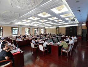 科技兴农共绘乡村振兴新图景--我院举行“院区合作”乡村振兴交流会暨新优品种推介品鉴会
