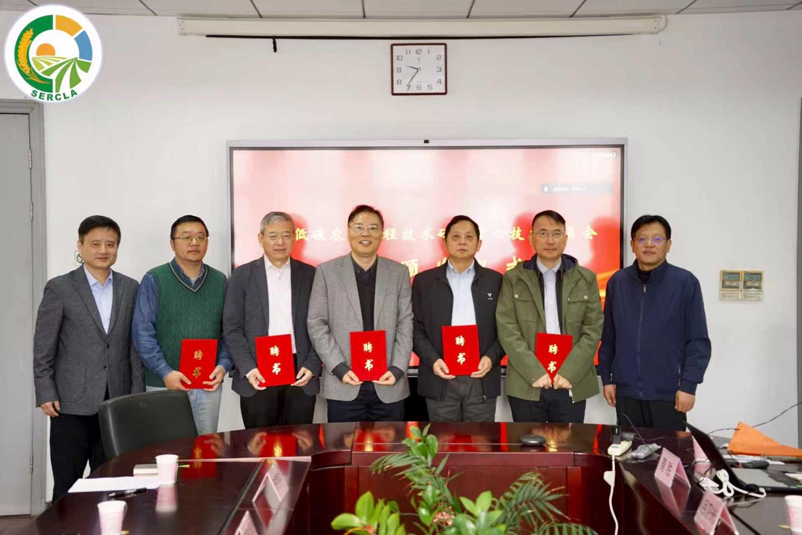 309f9b46fc0e4f9a83480e1f879d2f40.jpg 309f9b46fc0e4f9a83480e1f879d2f40.jpg