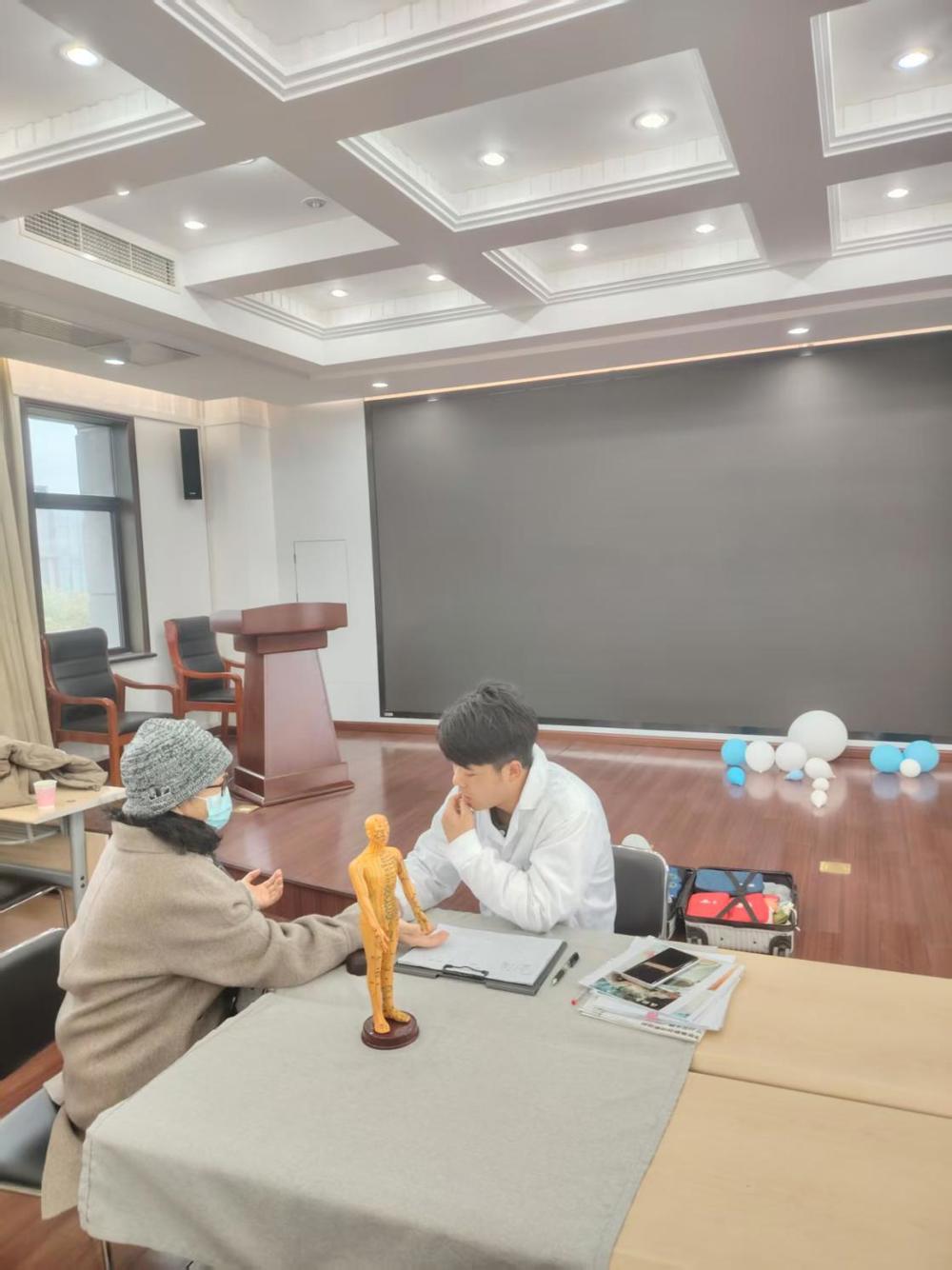 67d10fe8ddfb489402a7348594f0d28a