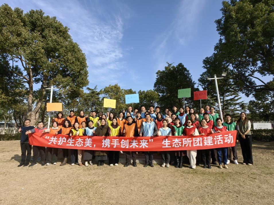 f6ed3e09be862bff38a3217643211bab