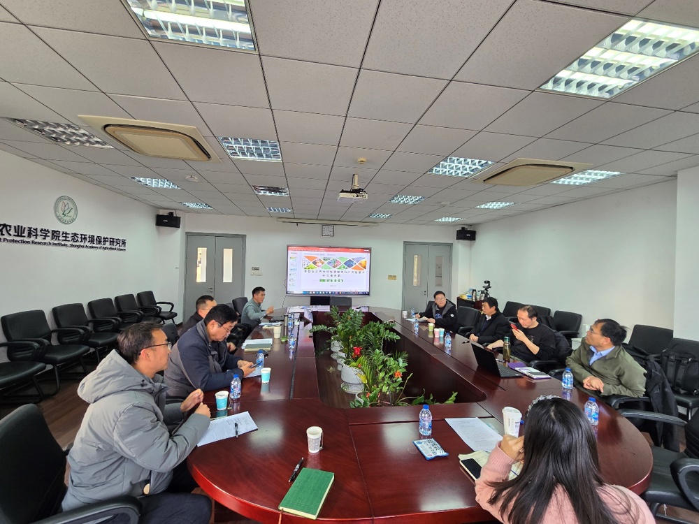 会议室里的人们
AI 生成的内容可能不正确。