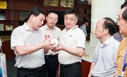 食用菌所张劲松所长受邀参加第三届药用菌产业发展大会暨第一届金寨灵芝文化节