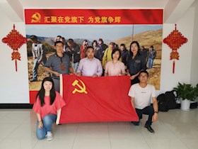 充分发挥党建引领  结对共建脱贫攻坚 －作物所党总支和闵行莘爱党工团公益联盟开展结对共建