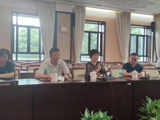 ​市统计局地区统计处俞岚处长一行来院调研交流