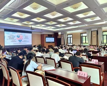 农科院图书馆为2025年度新进职工开展图书文献资源培训