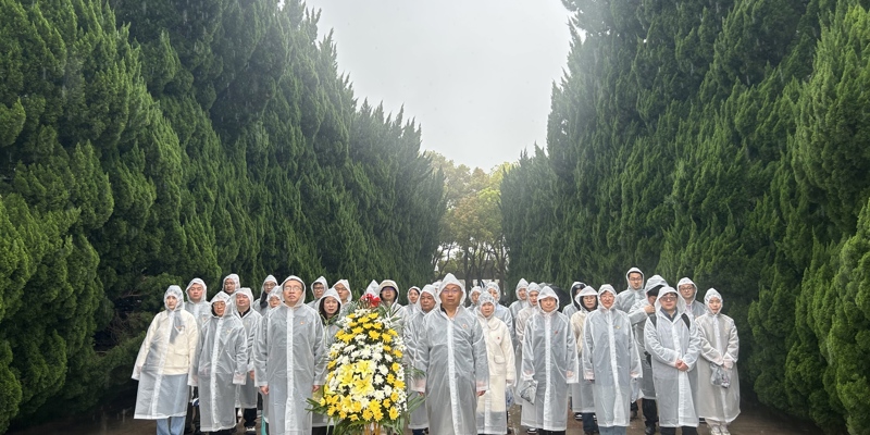 畜牧兽医研究所党员赴龙华烈士陵园缅怀革命英烈