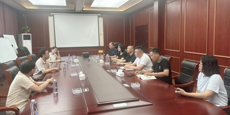 我院畜牧兽医研究所科技人员赴上海新鑫畜牧有限公司开展合作交流