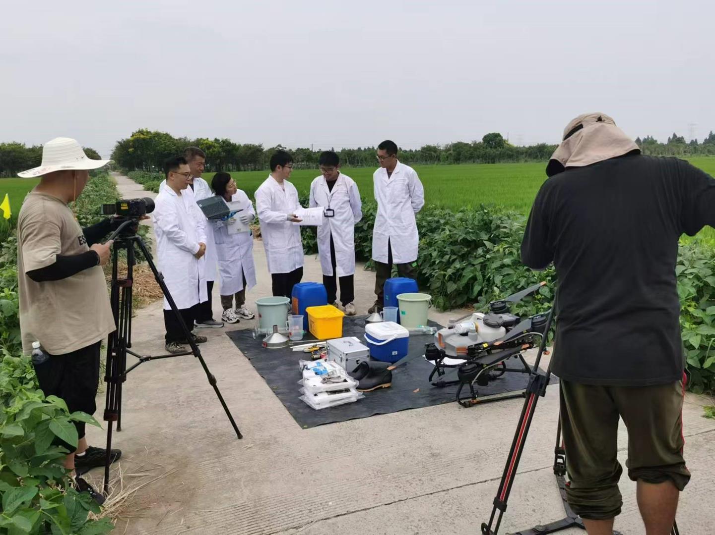 708b92bcda5b4273aa4e897232f67929.jpg 708b92bcda5b4273aa4e897232f67929.jpg