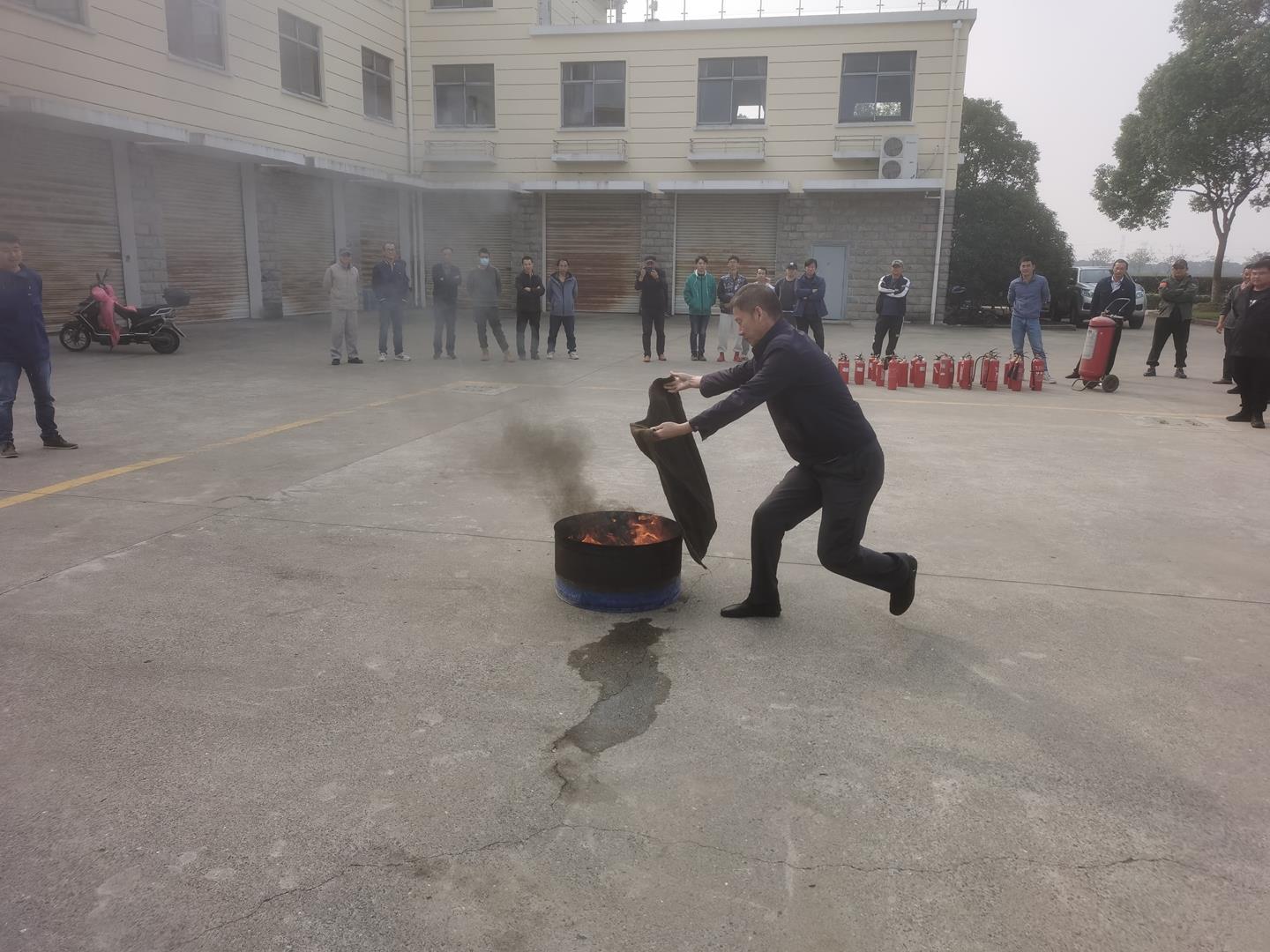 93f2a19f400849099b51ba16e7420b5c.jpg 93f2a19f400849099b51ba16e7420b5c.jpg