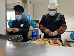 我院职工食堂为全院女职工送上节日的祝福