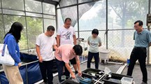我院科技人员赴浦东开展澳洲淡水龙虾养殖技术指导